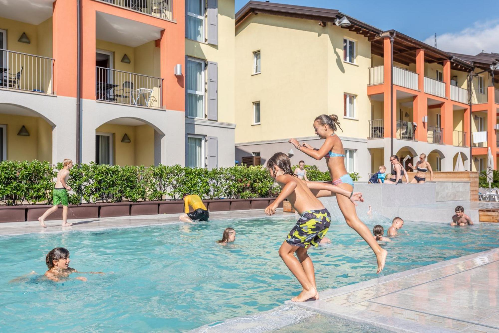 Residence Maroadi Torbole Sul Garda Exterior foto